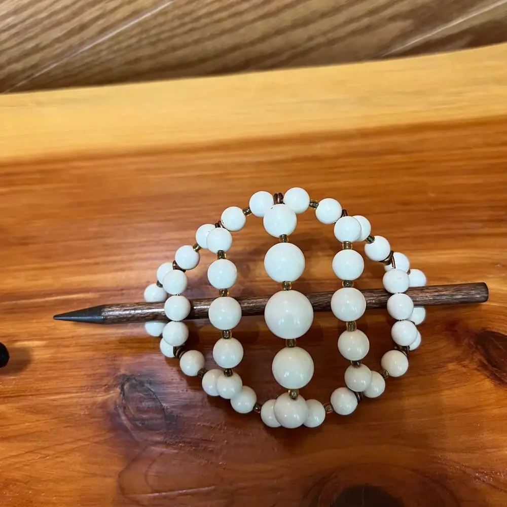 Vintage Chignon‎ Wooden Plastic Beaded Stick Bun Holders Leaf MCM Long Hair